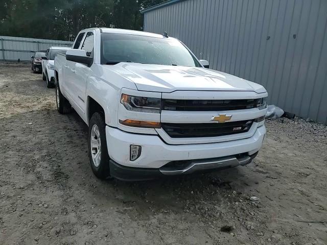 2016 Chevrolet Silverado - Image 13