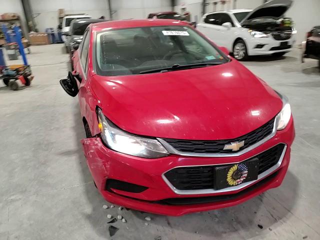 2017 Chevrolet Cruze - Image 10