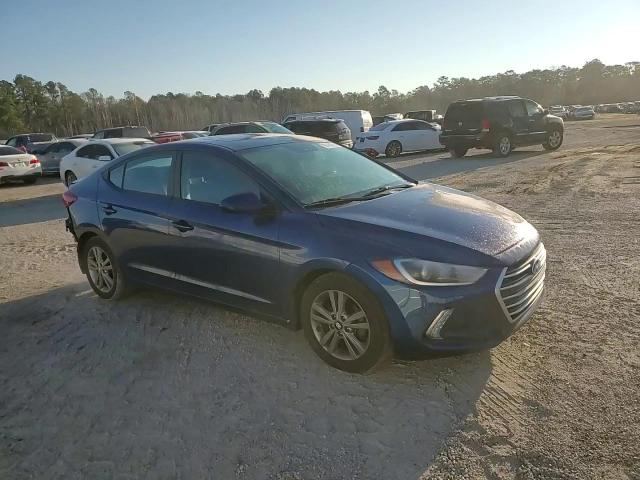 2017 Hyundai Elantra - Image 10