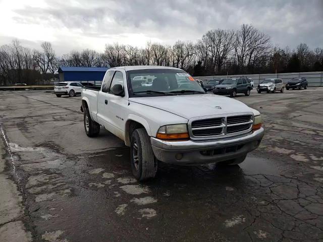 2001 Dodge Dakota - Image 11