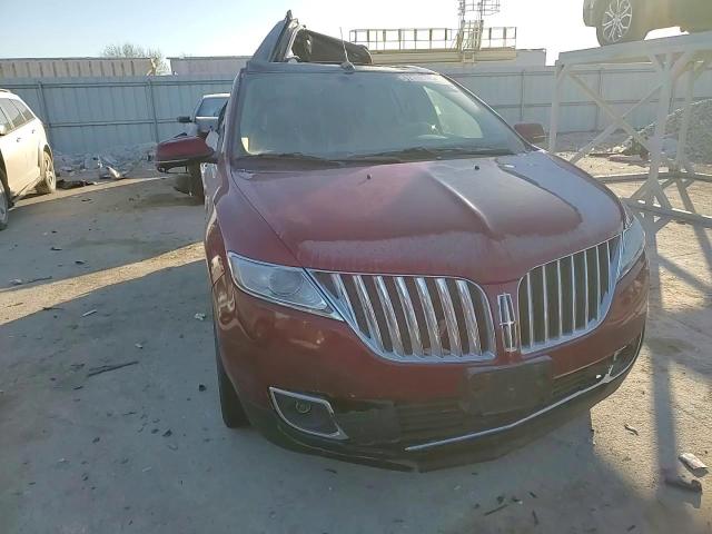 2013 Lincoln MKX - Image 12
