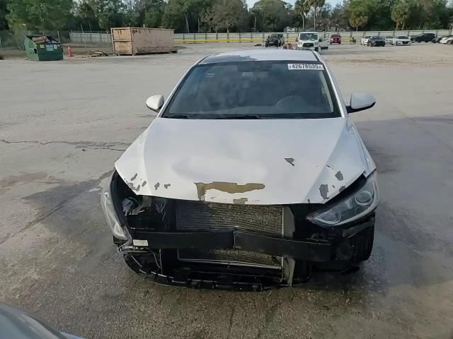 2018 Hyundai Elantra - Image 14