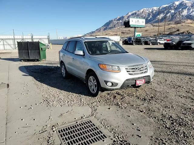 2011 Hyundai Santa Fe - Image 12