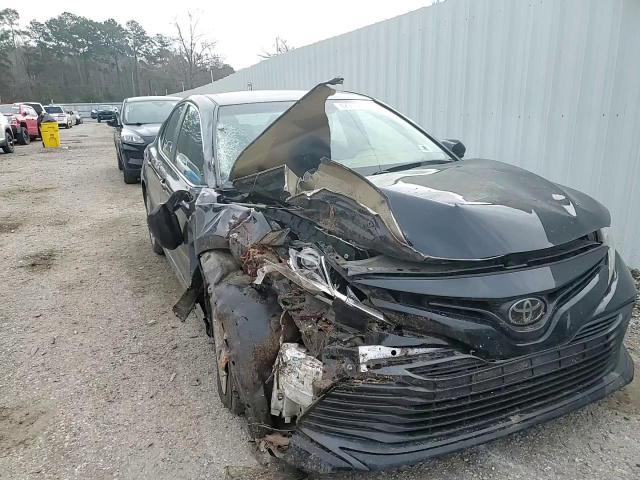 2018 Toyota Camry - Image 11