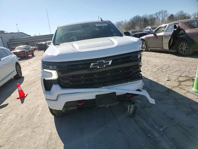 2023 Chevrolet Silverado - Image 14