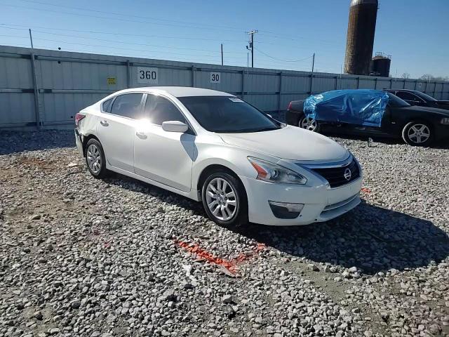 2014 Nissan Altima - Image 10