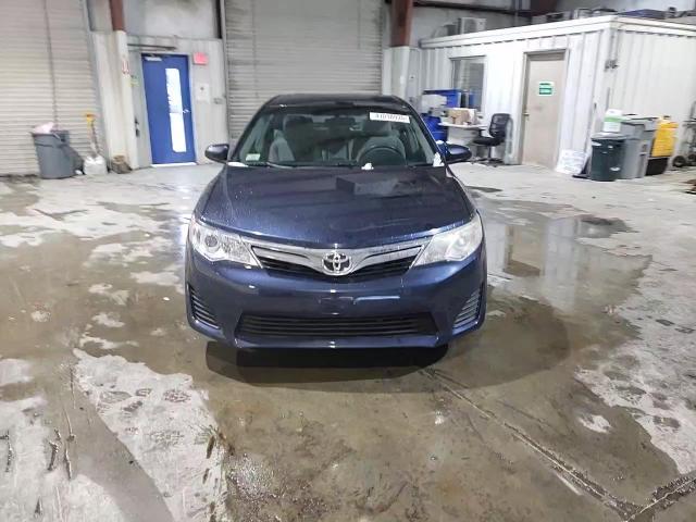 2014 Toyota Camry - Image 11