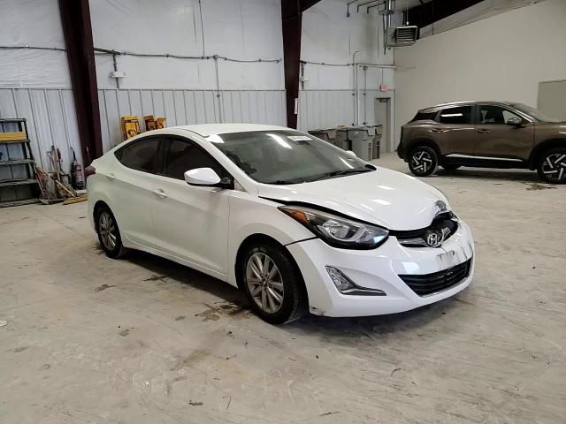 2014 Hyundai Elantra - Image 10