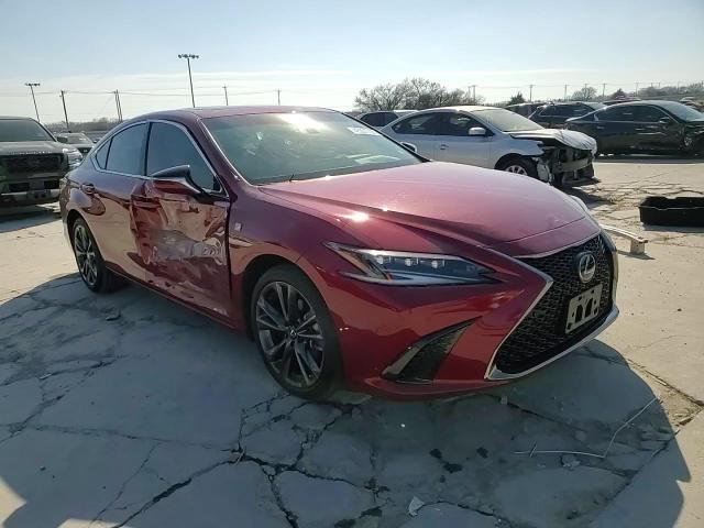 2022 Lexus ES - Image 11