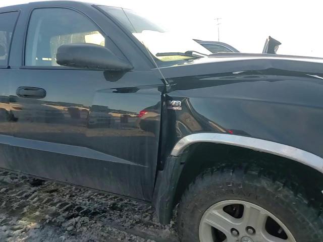 2010 Dodge Dakota - Image 11