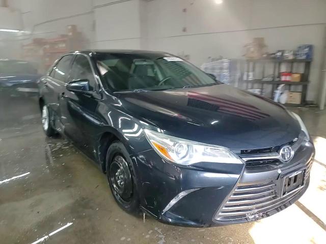 2016 Toyota Camry - Image 13