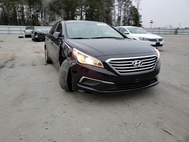 2017 Hyundai Sonata - Image 11