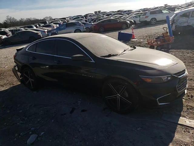 2017 Chevrolet Malibu - Image 10