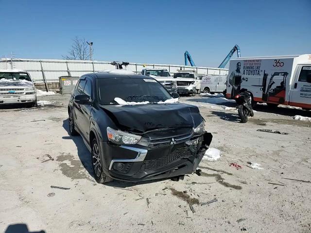 2018 Mitsubishi Outlander - Image 11