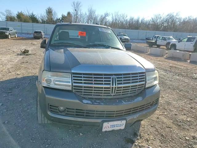 2011 Lincoln Navigator - Image 12