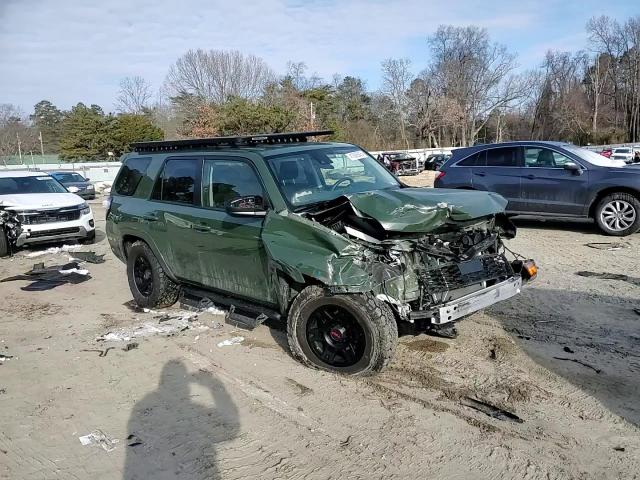 2021 Toyota 4Runner - Image 12