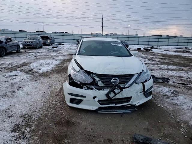 2016 Nissan Altima - Image 10