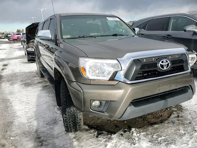 2015 Toyota Tacoma - Image 13