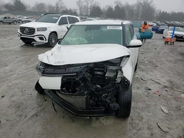 2022 Kia Soul - Image 12