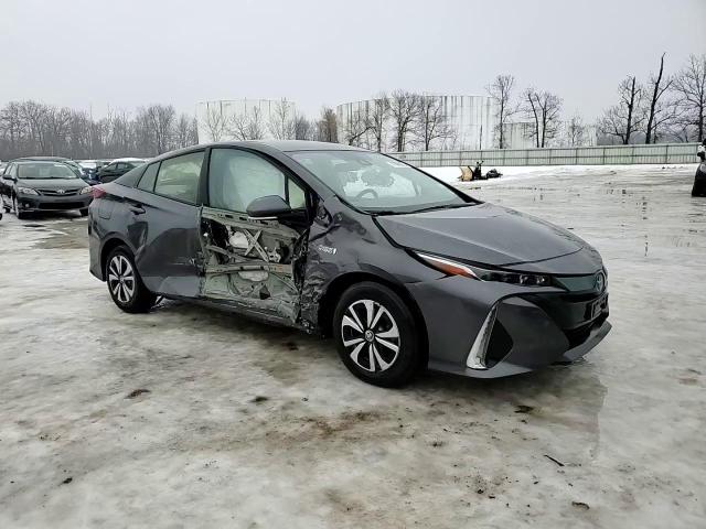 2017 Toyota Prius - Image 14