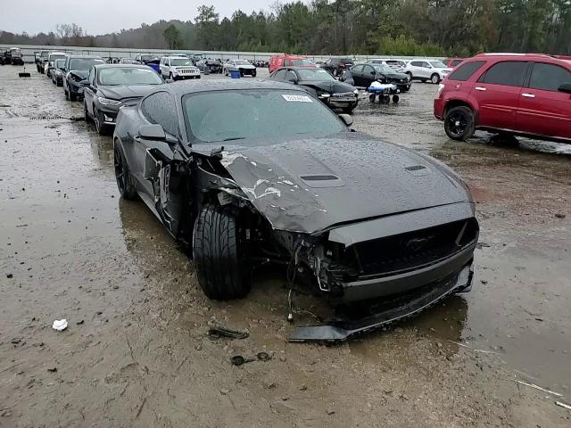 2019 Ford Mustang - Image 11