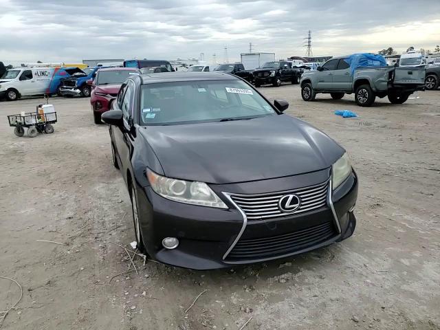 2014 Lexus ES - Image 11