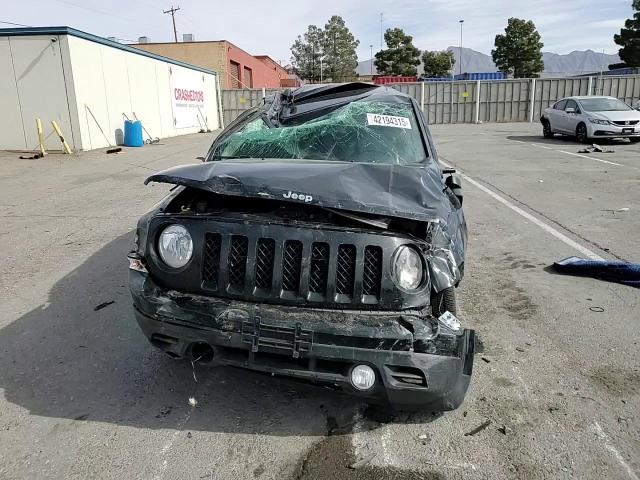 2016 Jeep Liberty (Patriot) - Image 12
