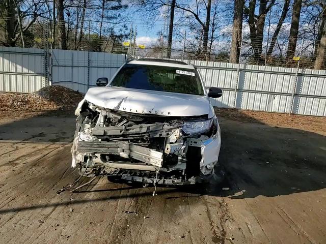 2019 Mitsubishi Outlander - Image 14