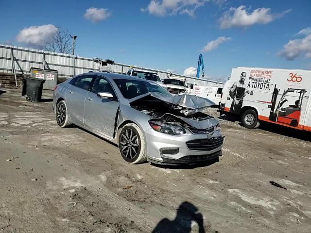 2017 Chevrolet Malibu - Image 10