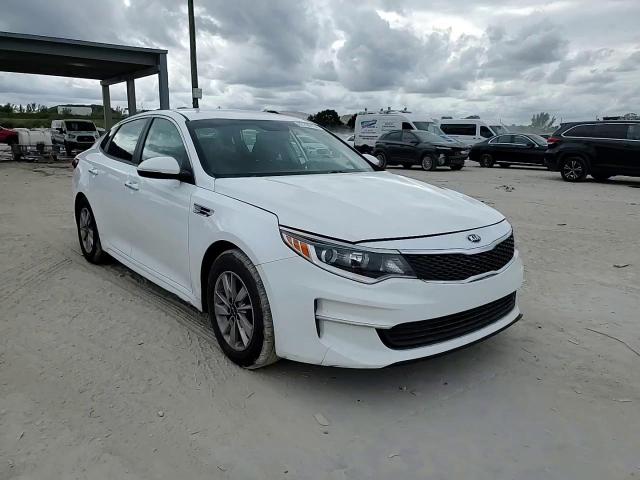 2017 Kia Optima - Image 13