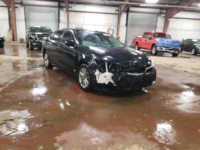 2016 Toyota Camry - Image 13