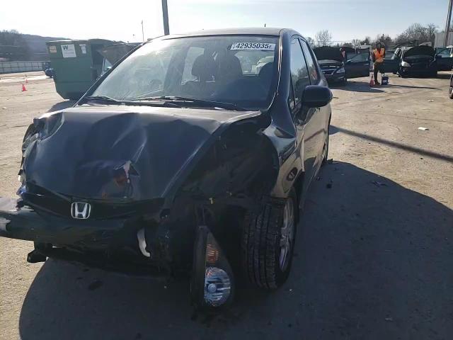 2007 Honda Fit - Image 11
