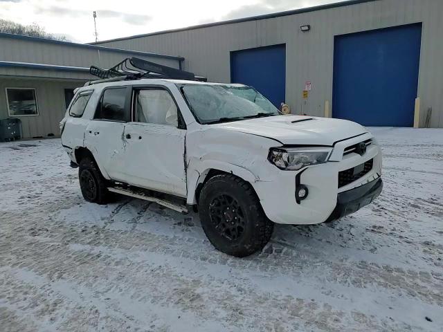 2021 Toyota 4Runner - Image 14