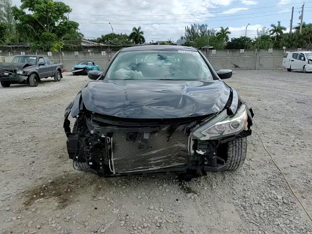 2018 Nissan Altima - Image 14