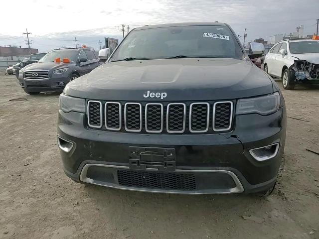 2019 Jeep Grand Cherokee - Image 12