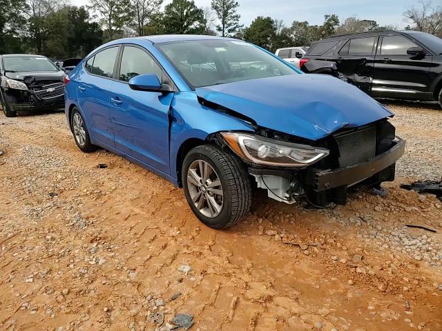 2017 Hyundai Elantra - Image 11