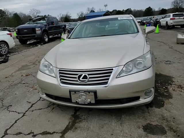 2010 Lexus ES - Image 10