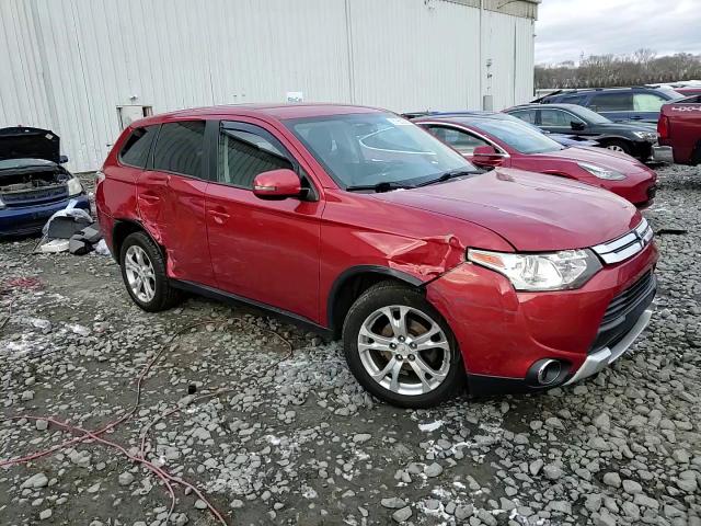 2015 Mitsubishi Outlander - Image 13