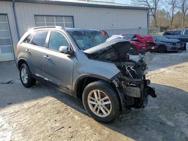 2014 Kia Sorento - Image 14