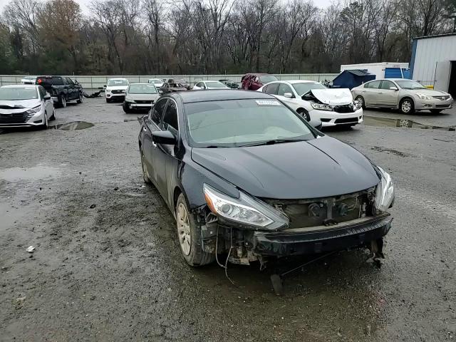 2018 Nissan Altima - Image 11