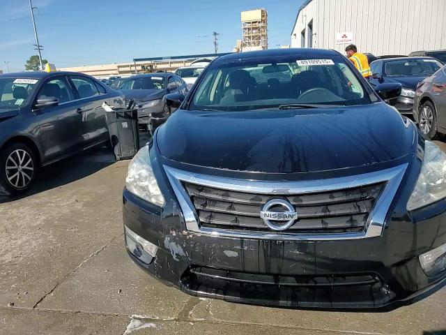 2015 Nissan Altima - Image 14