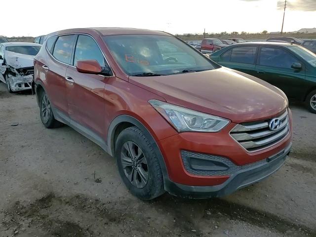 2016 Hyundai Santa Fe - Image 12