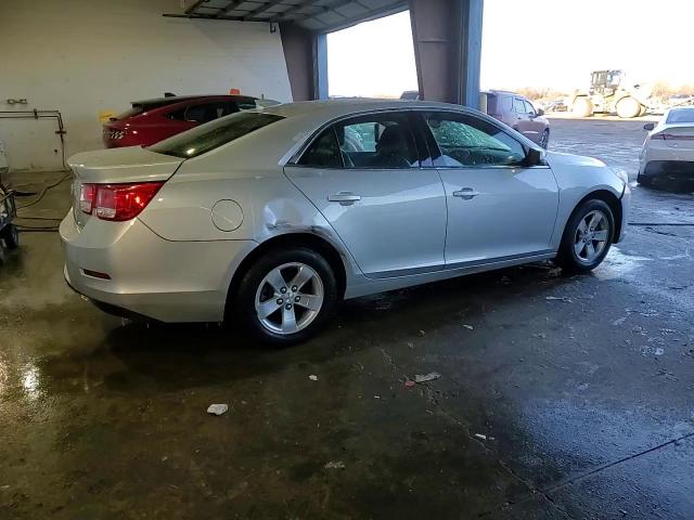 2016 Chevrolet Malibu - Image 13
