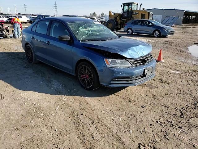 2016 Volkswagen Jetta - Image 10