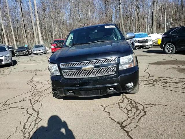 2011 Chevrolet Suburban - Image 11