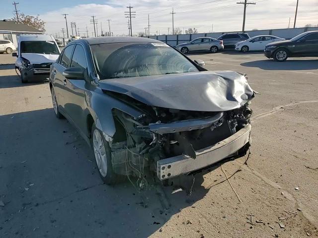 2014 Nissan Altima - Image 10
