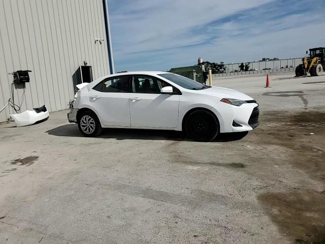 2018 Toyota Corolla - Image 11