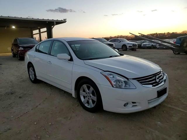 2012 Nissan Altima - Image 13