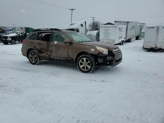 2013 Subaru Outback - Image 11
