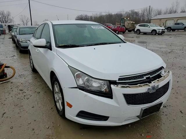 2014 Chevrolet Cruze - Image 14